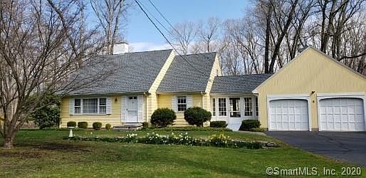 2nd image of 5 Birch Knoll Rd