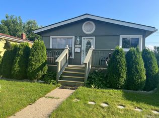 7138 Edgeton St, Hamtramck, MI 48212