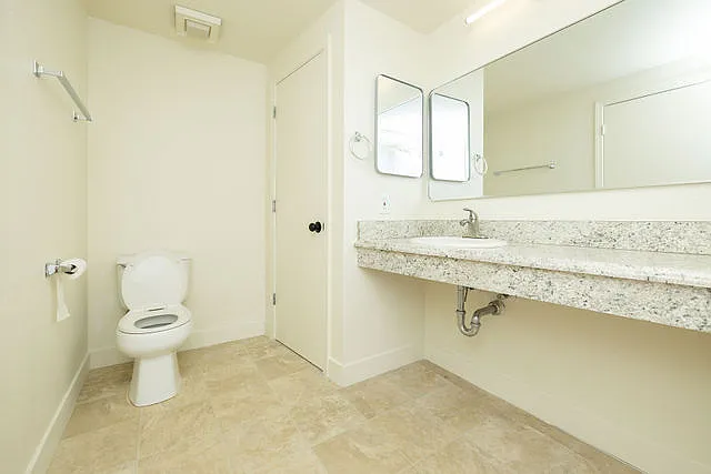 1614 K St #6 — Photo 19