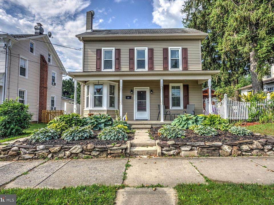226 W Penn Ave, Robesonia, PA 19551 Zillow