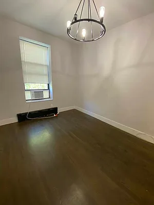 Rented by The Brokerage Group LLC | media 28