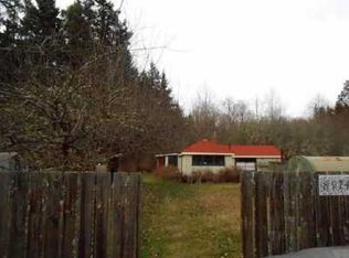 8974 Sands Ave NE, Bainbridge Island, WA 98110
