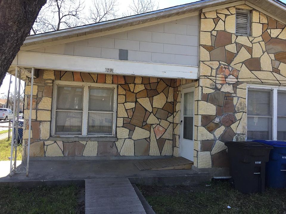 1st image of 342 Topeka Blvd #1