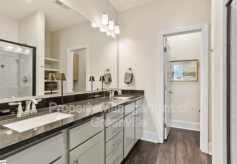 1505 E North St #2101 — Photo 15