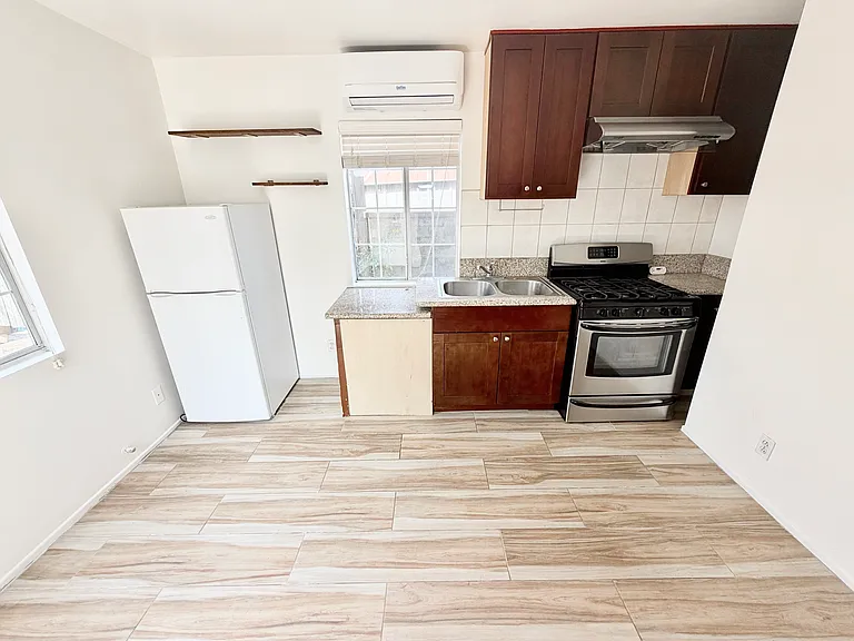 629 S Meridian Ave — Photo 10