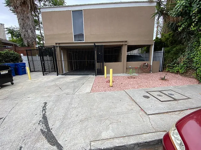 4238 Mary Ellen Ave