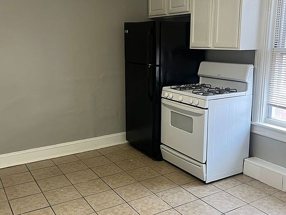 4th image of 612 E End Ave #2