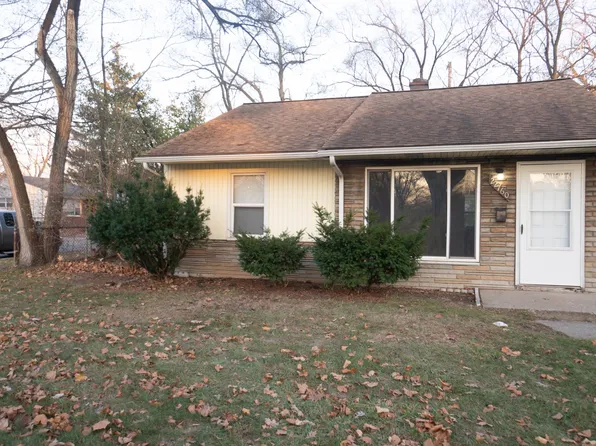 22760 Rosewood Ave, Oak Park, MI 48237