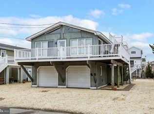 332 N 10th St, Surf City, NJ 08008