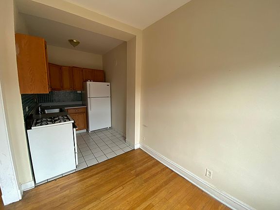 4th image of 4601 N Lincoln Ave #2244301
