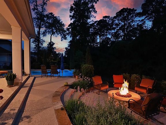 3rd image of 43 Pondera Point Dr