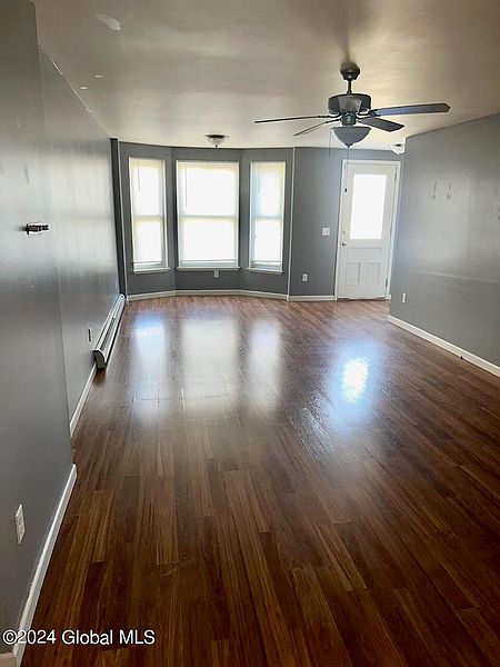 3rd image of 71 5TH Avenue