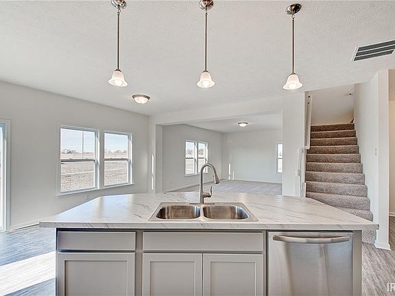 4th image of 7538 W Justice Ave