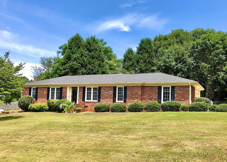 1st image of 510 Elderberry Ln
