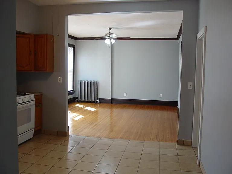156 S Lasalle St #1 — Photo 6