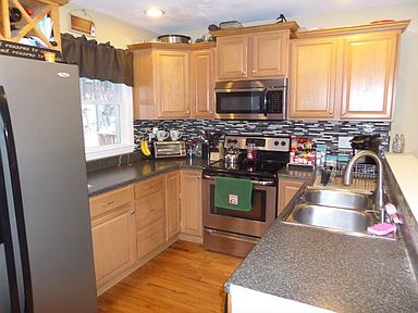 16-D Kennebec St, Worcester, MA 01606 | Zillow