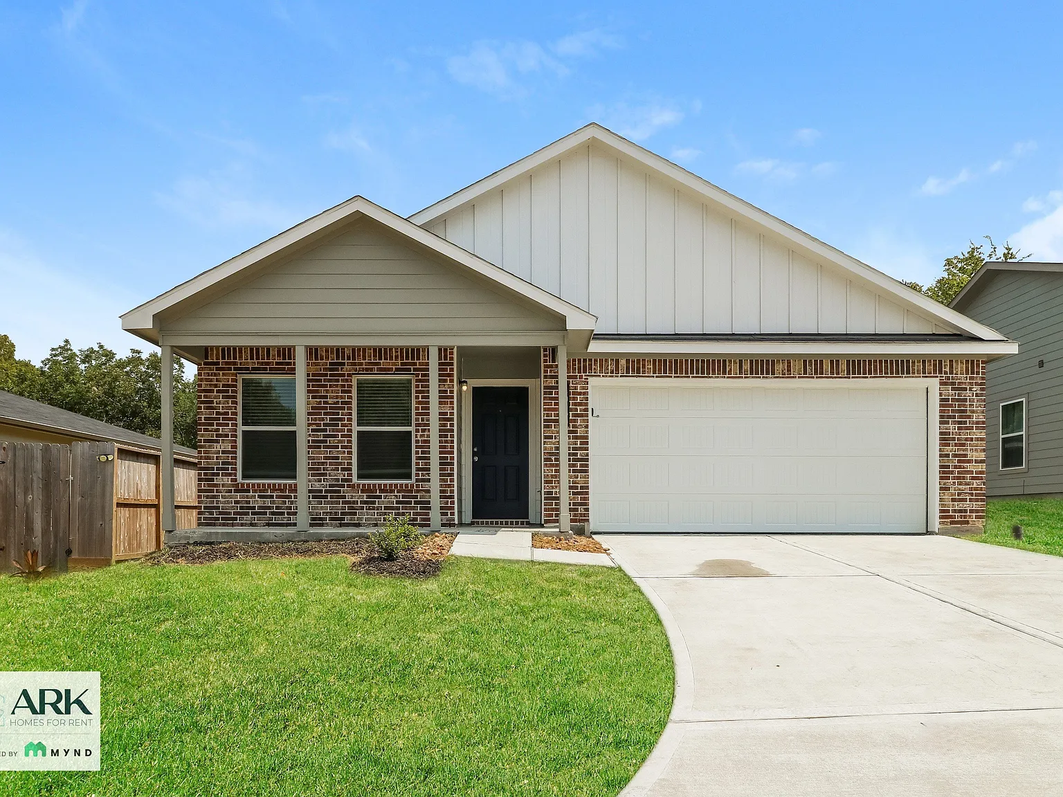 4 bed, 2.0 bath, 1400 sqft, $1,675 — Photo 1
