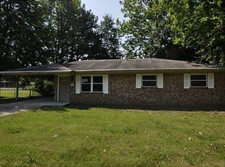 108 SE 12th St, Bentonville, AR 72712