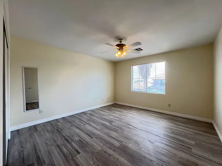 8480 Garnet Peak Ct — Photo 21
