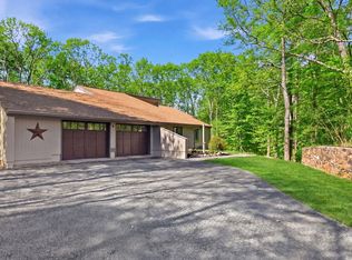 40 Kennel Hill Dr, Beverly, MA 01915