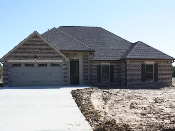 131 Frye Cir, Caledonia, MS 39740