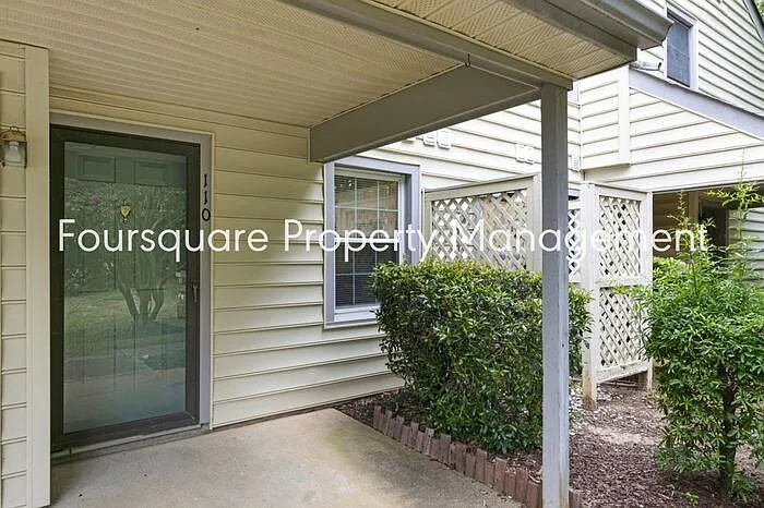 110 Oak Hollow Ct #110 — Photo 7
