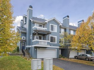 15665 24th Ave N UNIT A, Plymouth, MN 55447