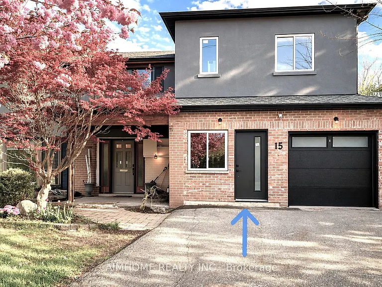 15 Waddington Cres #2 — Photo 3