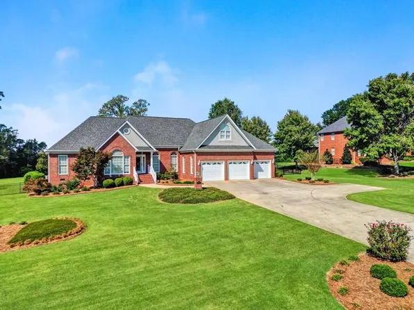 201 Fairway Lakes Rd, Greenwood, SC 29649