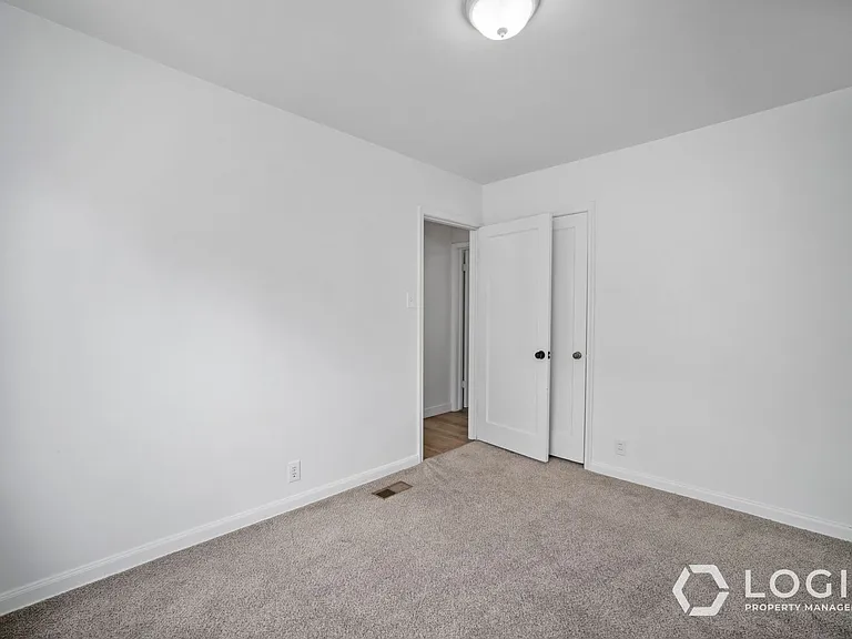 1772 E 2100 S — Photo 9