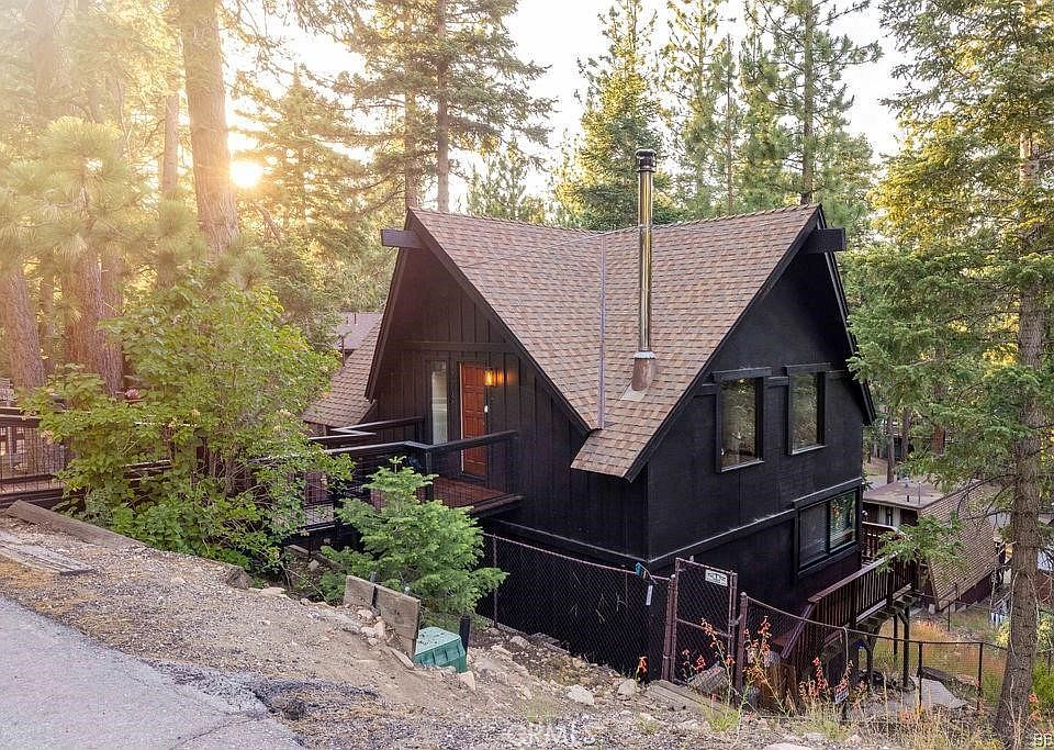 1st image of 42942 Falls Ave