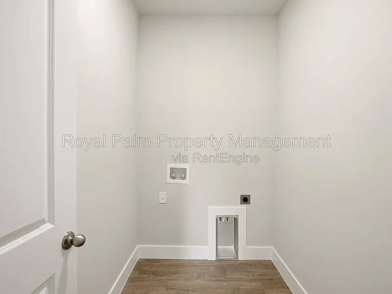 3518 NE 21st Pl — Photo 28