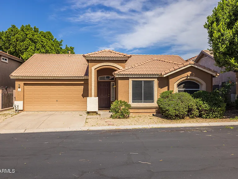 6640 E Russell St — Photo 21