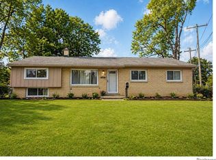 11360 Deno Ct, Sterling Heights, MI 48314