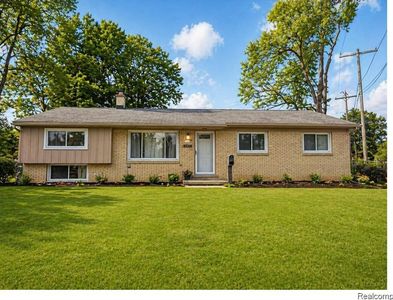 11360 Deno Ct, Sterling Heights, MI, 48314