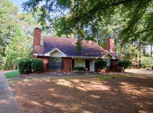 520 Plymouth Ln, Alpharetta, GA 30009