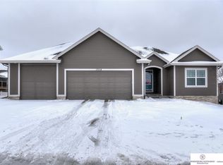 17114 Bohling Dr, Omaha, NE 68136