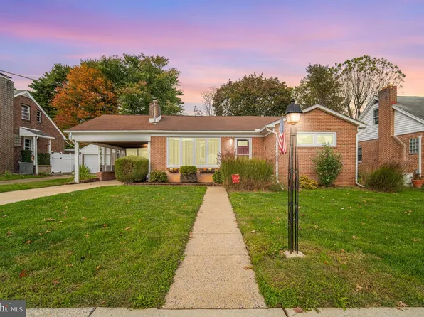719 Elkwood Dr, New Cumberland, PA 17070