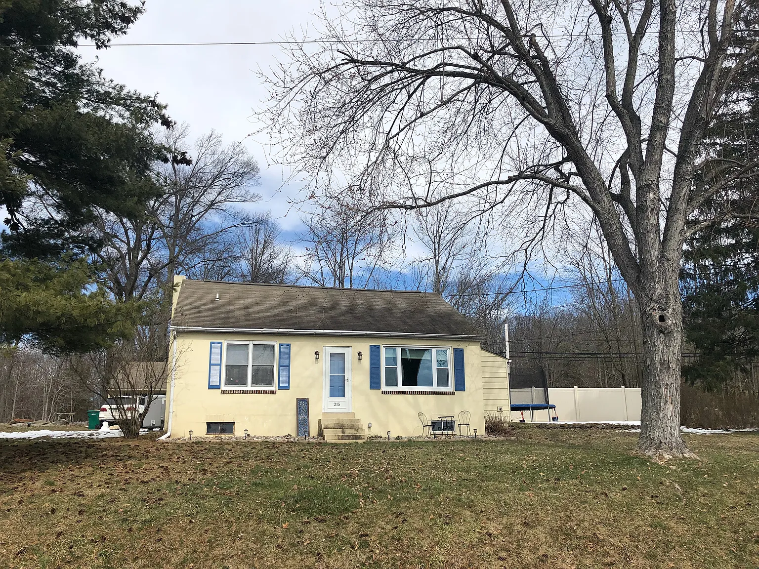 215 Dickert Rd photo 1