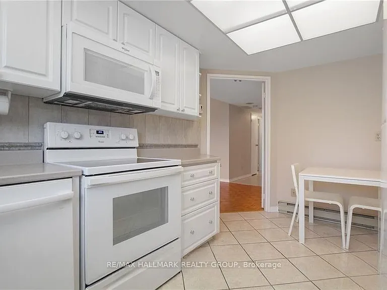 1705 Playfair Dr #212 — Photo 5