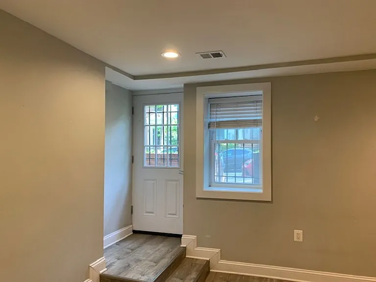 1831 Wyoming Ave NW — Photo 19