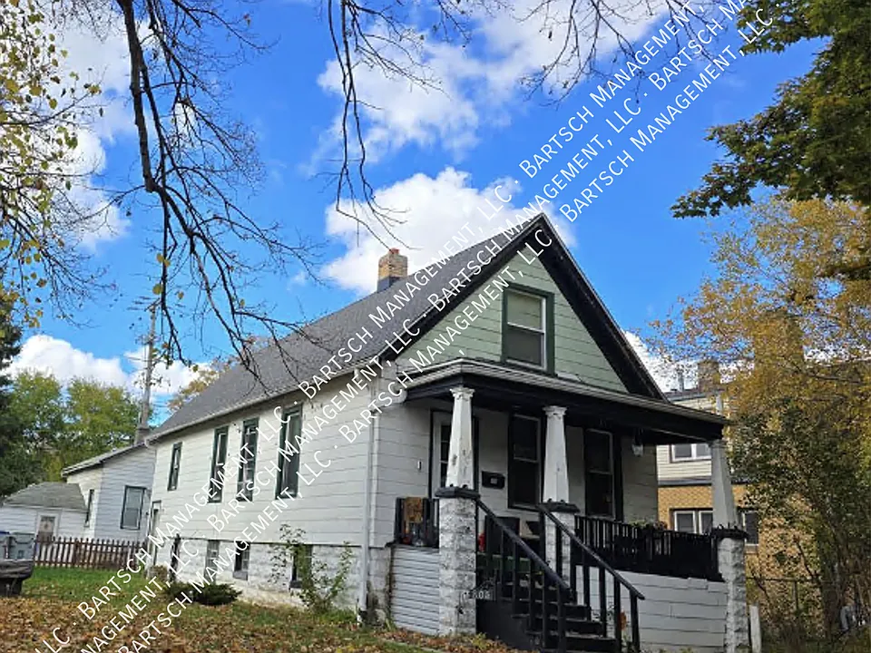 305 N 41st St