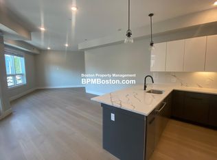 33 Ward St #U4, Boston, MA 02127