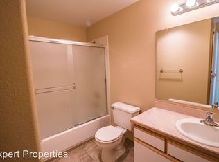 311 Ashland Ave APT F, Medford, OR