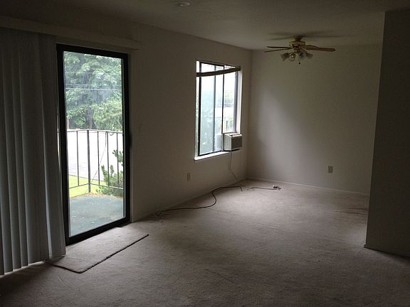 Dinning Room & door to Deck