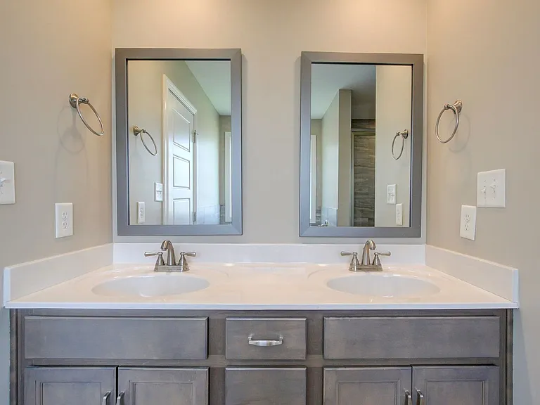 1121 Cardinal Creek Dr — Photo 77