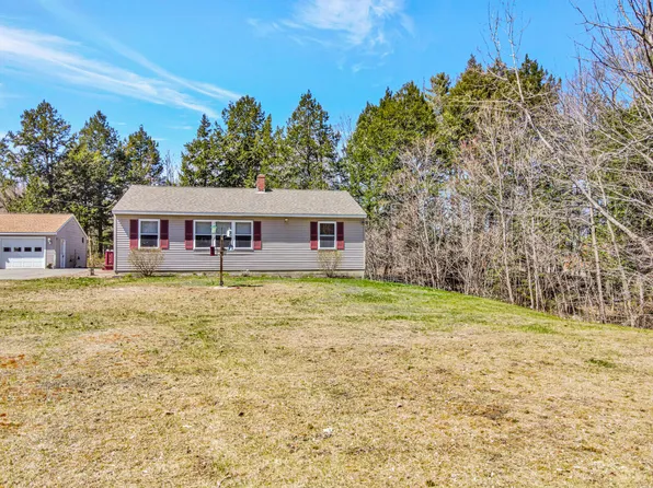 5 Peeboo Lane, Augusta, ME 04330