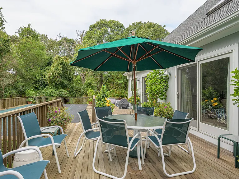 144 Middle Pond Rd — Photo 25