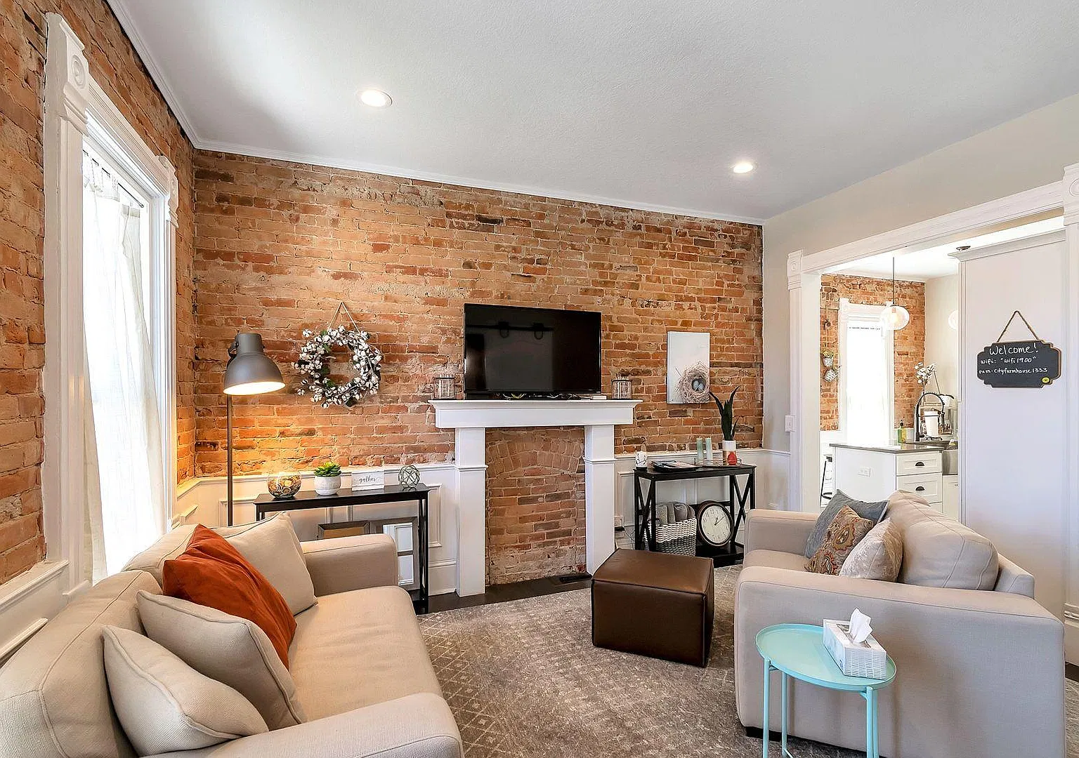 3 bed, 1100 sqft, $4,500 — Photo 3