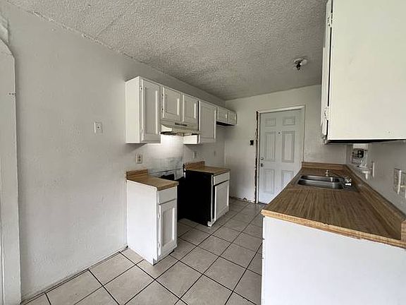 5th image of 9051 Bowline St